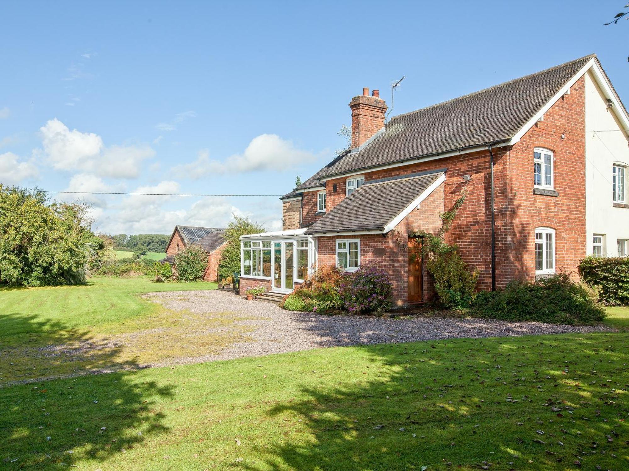 Fir Tree Cottage Standon Екстер'єр фото
